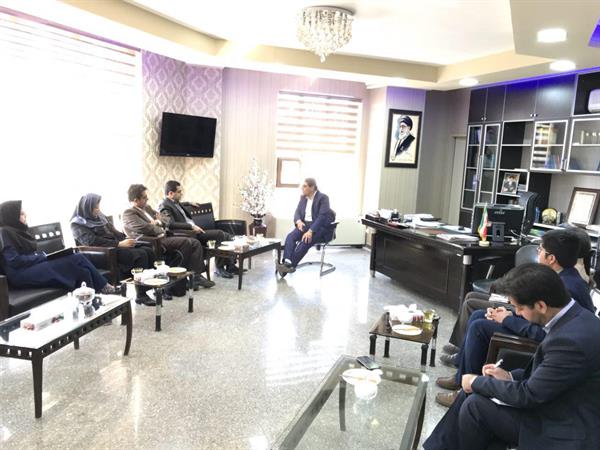 نشست هم اندیشی مدیر کل ارتباطات و فناوری اطلاعات و مدیرکل ثبت اسناد و املاک استان کرمان در خصوص  ارائه راهکارهای بهبود کیفی و کمی خدمات الکترونیکی ثبت اسناد و املاک